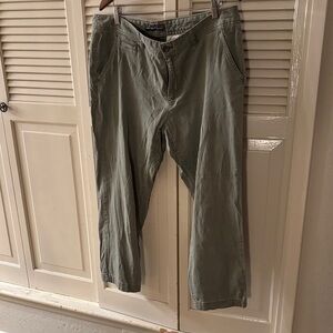Eddie Bauer Women’s Boyfriend Fit Olive Green Cotton/Spandex Pants SZ 16